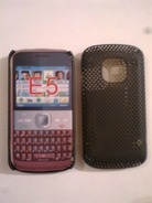 Черен силиконов твърд гръб за Nokia E5