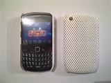 Бял силиконов твърд гръб за BlackBerry 8520